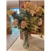 Image 4 : Artificial Floral Arrangements with Decorative Vases