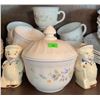 Image 4 : Floral Pattern Porcelain Dinnerware Set with Pig Figurines, 41 Pieces