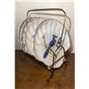 Image 3 : Porcelain Lady Figurine and Blue Jay Shell-Shaped Plate Set