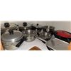 Image 3 : Cookware Lot with Pots, Pans, Bakeware and Lids