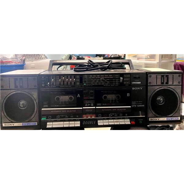 Vintage Sony CFS-W600 Radio Double Cassette Stereo Boombox Ghetto Blaster TESTED