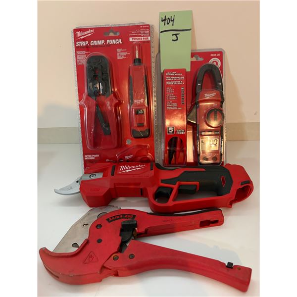 Lot of 3 Milwaukee tools 1 pipe cutter