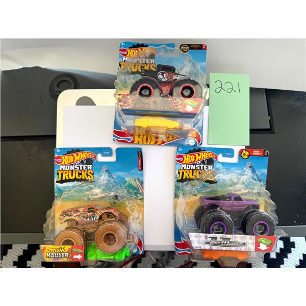 Hot Wheels Monster Trucks Lot 3 Bone Shaker Town Hauler Pure Muscle Diecast 1:64
