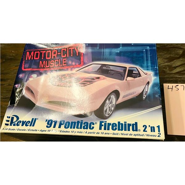 Revell 91 Pontiac Firebird 2 n 1 Model Kit 1 24 Motor City Muscle 85-2068 Unbuilt