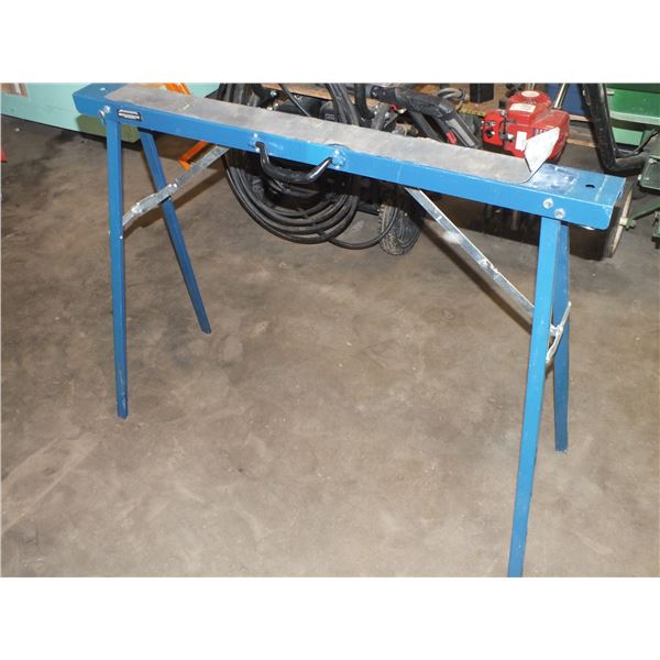 4 Mastercraft Metal Folding Saw Horses