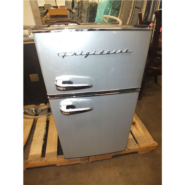 Frigidaire Mini Fridge