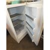 Image 2 : White Westinghouse Stand Up Freezer