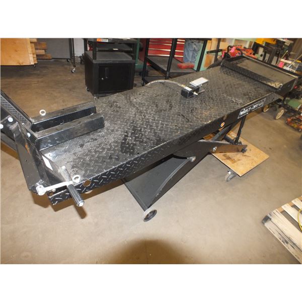Pneumatic Motorcycle Lift