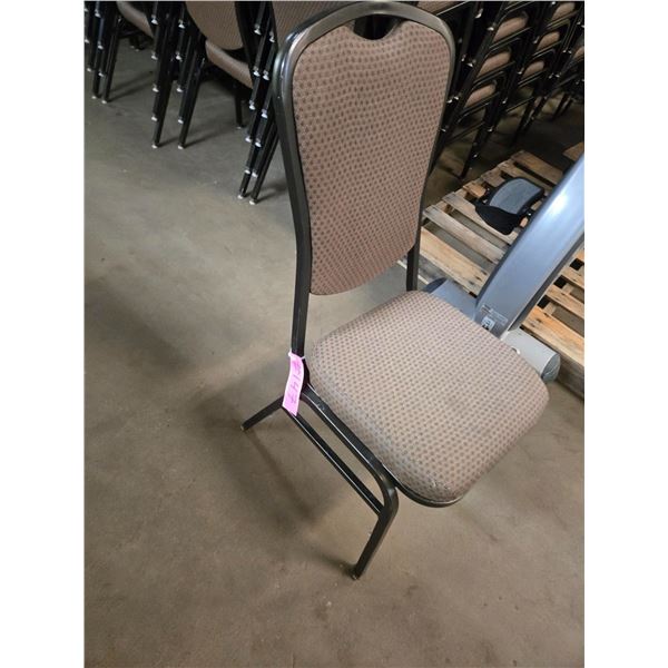 1 Stack Of 20 Chairs