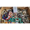 Image 1 : S1 Costume Jewelry A