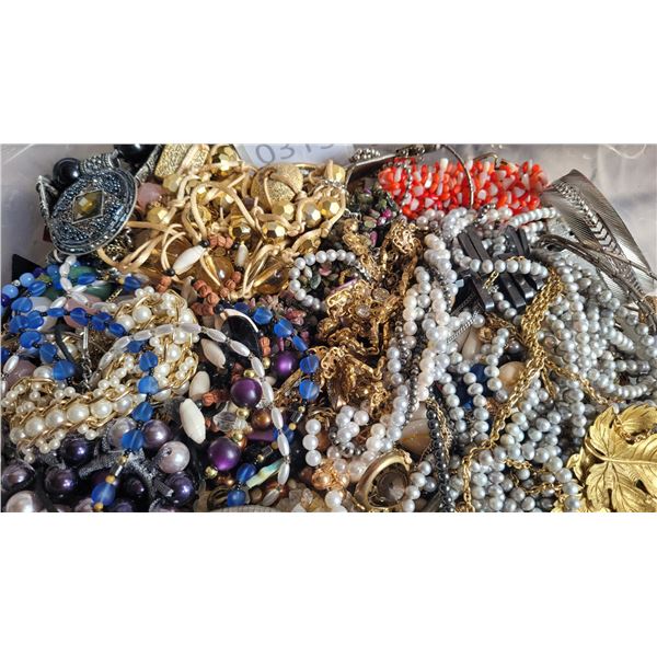 S1 Costume Jewelry A