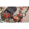 Image 11 : S1 Costume Jewelry A