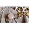 Image 22 : S1 Costume Jewelry A