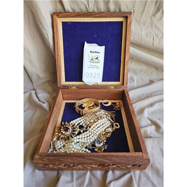 S1 Costume Jewelry A
