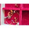Image 13 : S1 Jade, Amber Jewelry & Box A