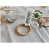 Image 5 : S1 Jade, Amber Jewelry & Box A