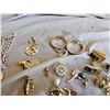 Image 8 : S1 Vintage Jewelry A