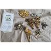 Image 2 : S1 Rhinestone & Gold Tone Brocaches A