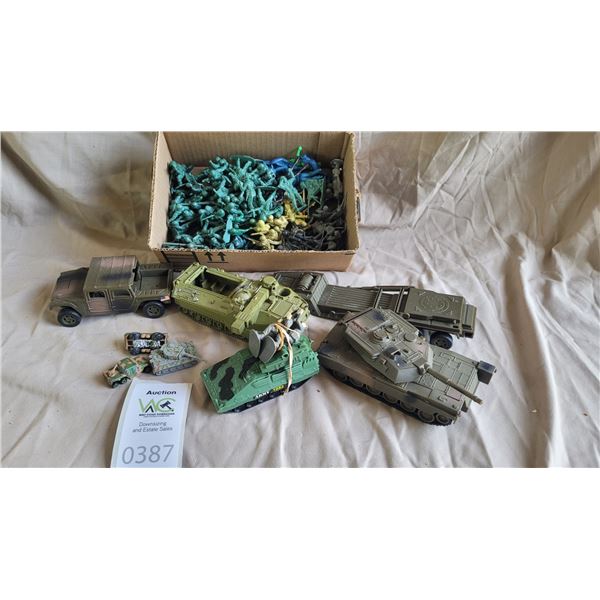S1 Army Toy Tanks & Soldiers A