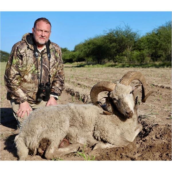 Mapu Hunting Lodge 4 Day / 5 Night Argentina Hunting Package
