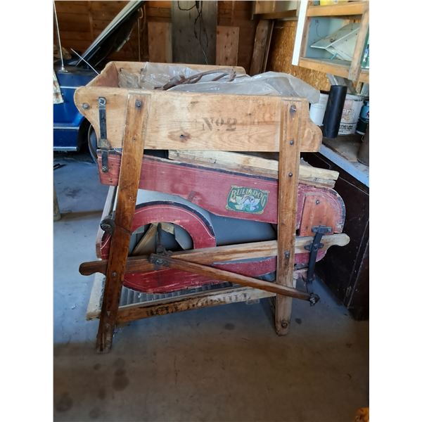 Bulldog Fanning Mill