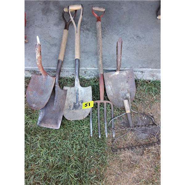 (7) Yard Tools,  Spades, Fork, Rakes - Some No Handles