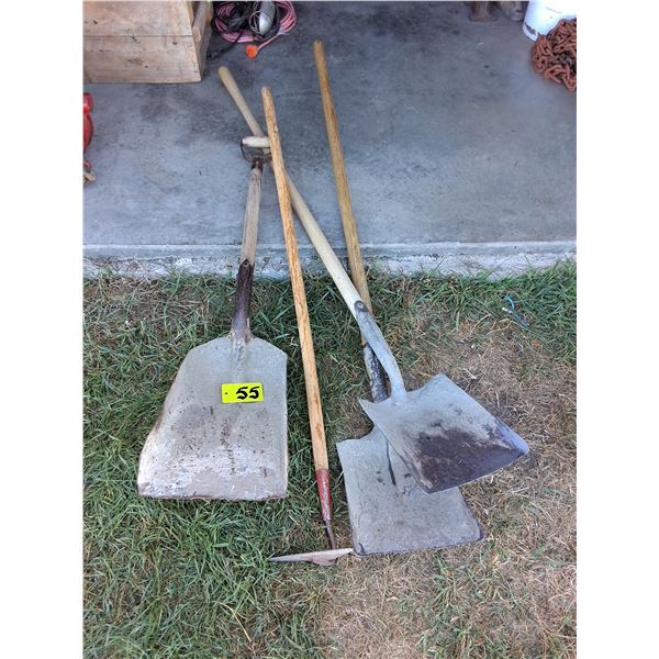 (4) Yard Tools- Cement Shovels, Hoe