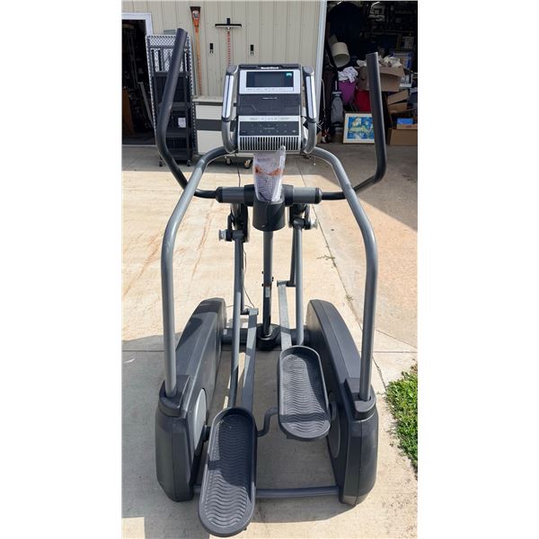 NORDICTRACK A.C.T. PRO ELLIPTICAL TRAINER