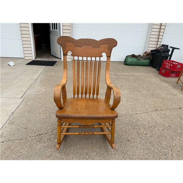 VINTAGE PRESSED-BACK OAK ROCKING CHAIR