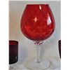 Image 2 : Emploi Red Glass Stemware Oversized Goblet with Vintage Red Drink Glassware