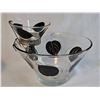 Image 4 : Mid-Century Glass Chip and Dip Bowl Set with Metal Clip