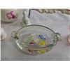 Image 2 : Lot: Porcelain Tray, Pink Glass Creamer, Decoratives Blown Glass Floral Ashtray