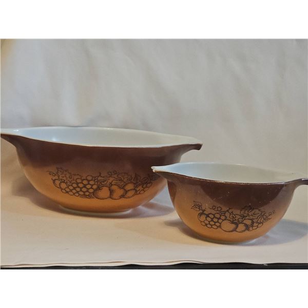 Pyrex Old Orchard Mixing Bowl Set of 2