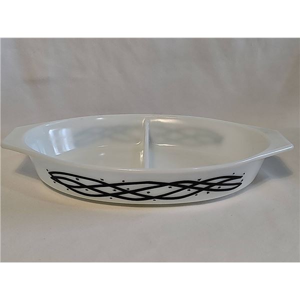 HARDER TO FIND Pyrex 1 1/2 Quart Divided Casserole Black Barbed Wire Design 1969 Promotional piece