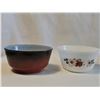 Image 2 : DIABLO HOMBRE Anchor Hocking Fire-King Mixing Bowl and Federal Glass Autumn Flower Bowl
