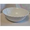 Image 6 : White Milk Glass Decorative Collection – 4 Pieces