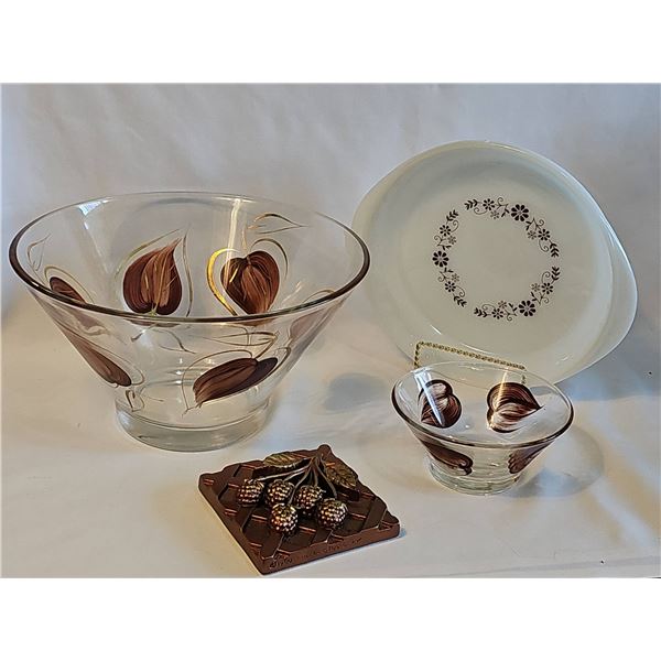 Grannys Kitchenware Lot: Glass Bowls, Pyrex Dish, Miller Studio Plaque Chalkware