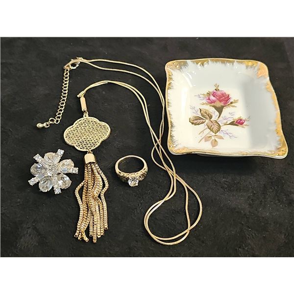 Elegant Jewellery Group with Necklace, Ring, Brooch, and Porcelain Dish