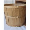 Image 4 : Vintage Apple Baskets and Wooden Junior B.C. Apple Crate 1/2 Bushell