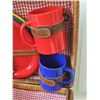 Image 2 : Wicker Picnic Basket With Plastic Tableware for Four