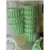 Image 3 : Tupperware Jello Mold Set with Cups and 'The Magic of Jello' Book