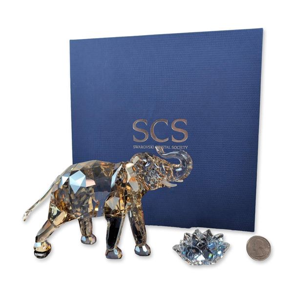 Swarovski 2013 SCS Cinta Crystal Elephant with Title Plaque