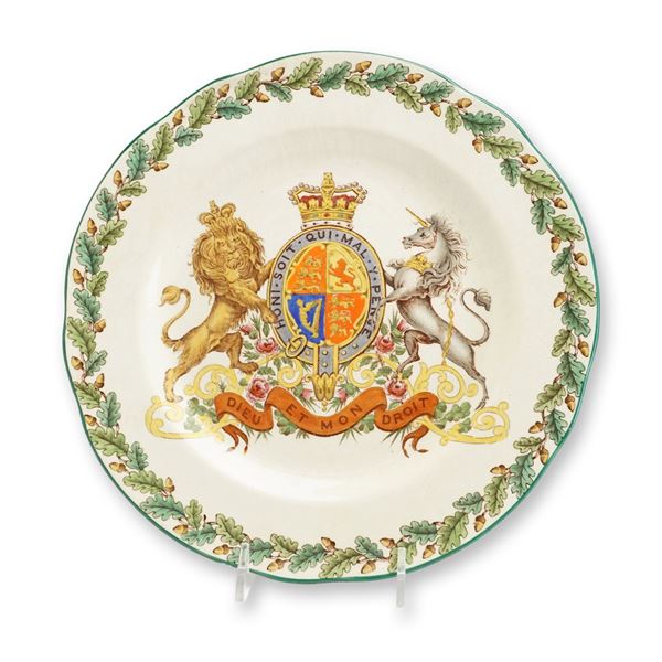 Wedgwood Etruria Royal Coat of Arms Porcelain Plate