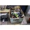 Image 1 : Box w/Asst. Hand Tools