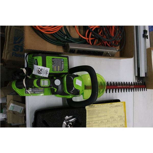 Greenworks Cordless Hedge Trimmer w/Battery/Charger