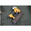 Image 1 : Bostitch Air Brad Nailer