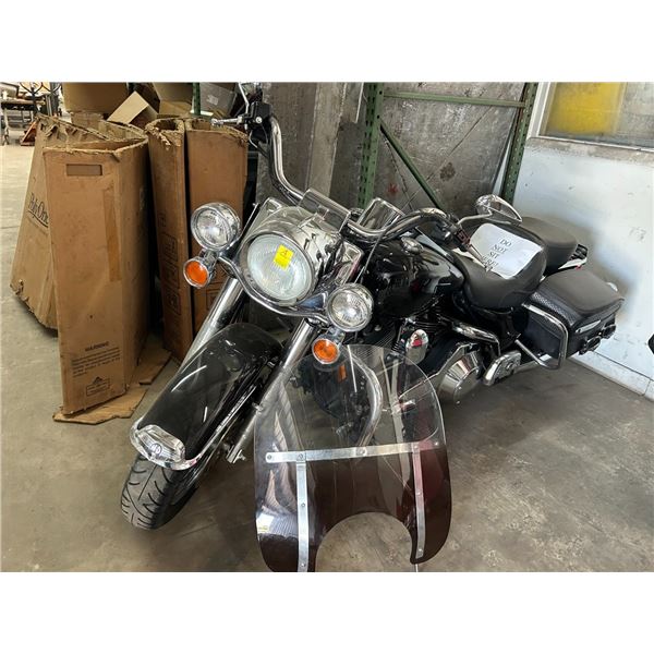 2002 Harley Davidson Road King Motorcycle 1450CC - One Original Owner