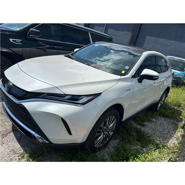 2021 Toyota Venza LTD  Hybrid   5-Dr.  SUV