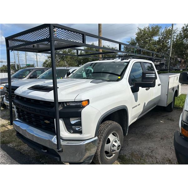 2022 Chevy 3500 Crew Cab UT