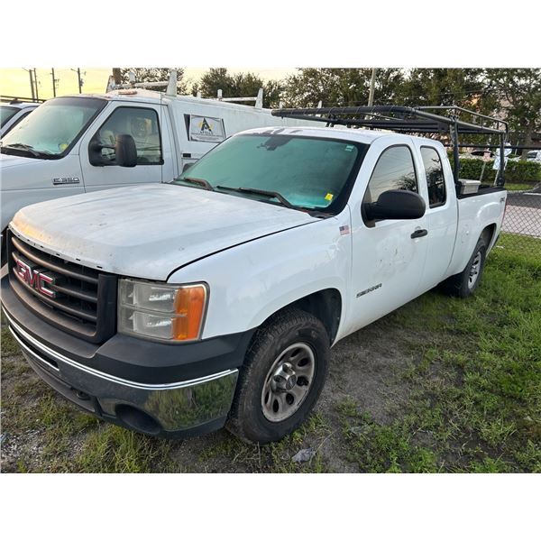 2012 GMC Sierra 1500 4X4  4-Dr. Xcab  Short Bed Pick Up